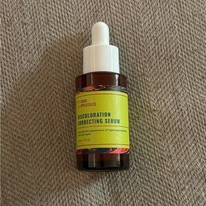 Discoloration Correcting Serum Good Molecules